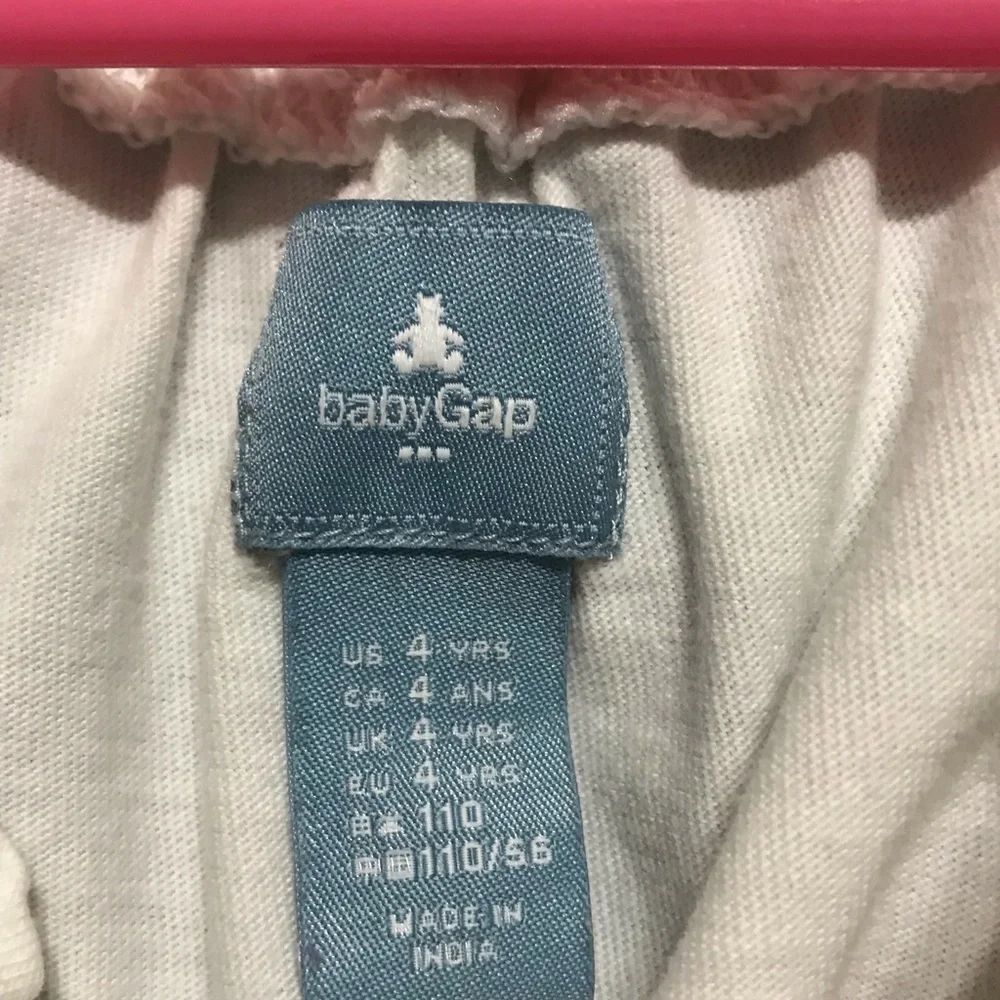 GAP baby white